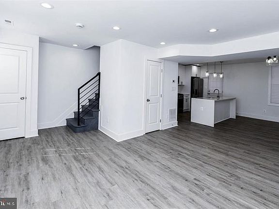4th image of 430 Orange St SE