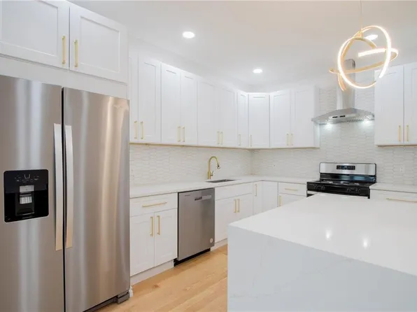 40 Corbin Pl, Brooklyn, NY 11235