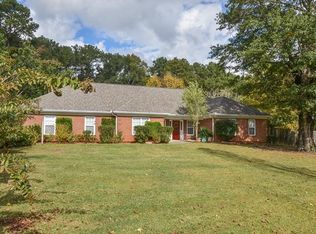 1955 Knight Cir, Loganville, GA 30052