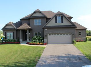 8815 Roll Rd, Clarence Center, NY 14032