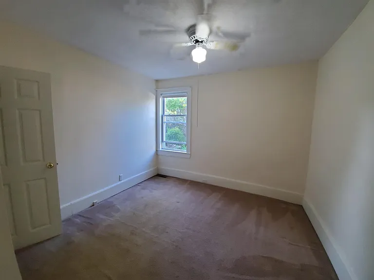 BR 1 with closet