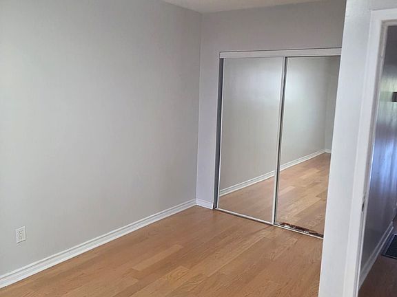3rd image of 34 Goldsboro Rd