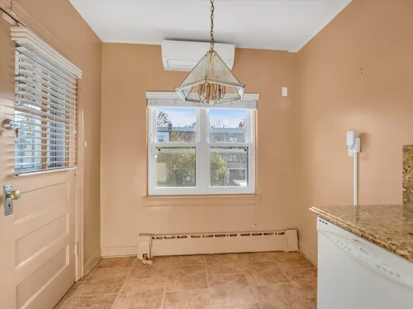 67-56 Exeter Street image 6 of 25