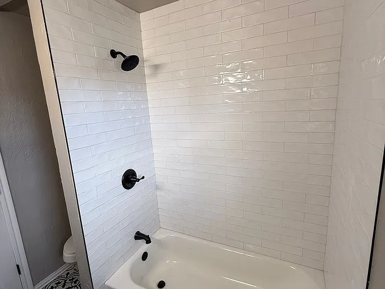 5609 S Rockwood Ave — Photo 10