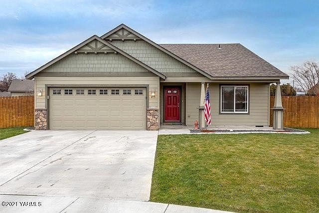 1st image of 413 Capri Ct