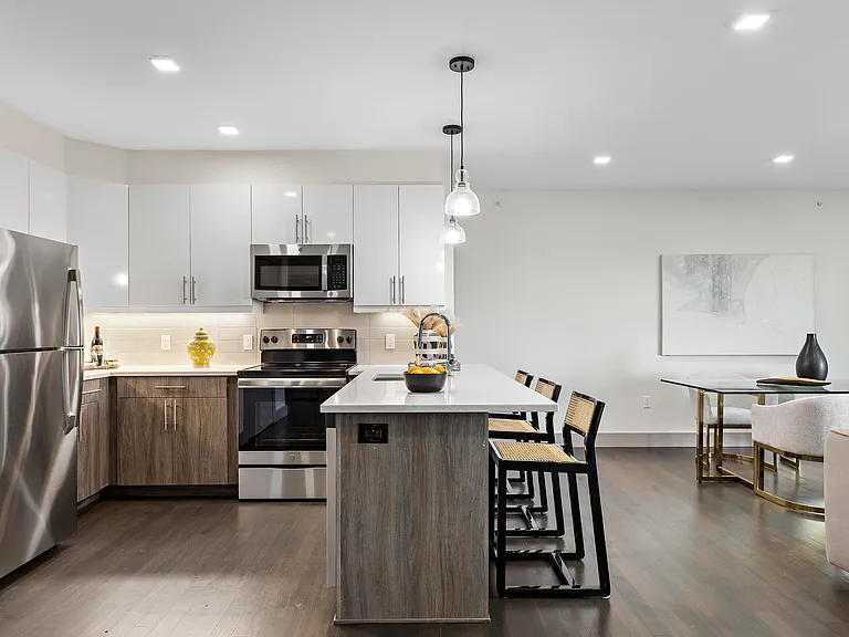 8133 Bergenline Ave #6E — Photo 2