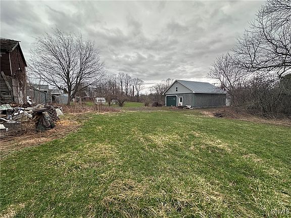 5th image of 219-221 W Main St