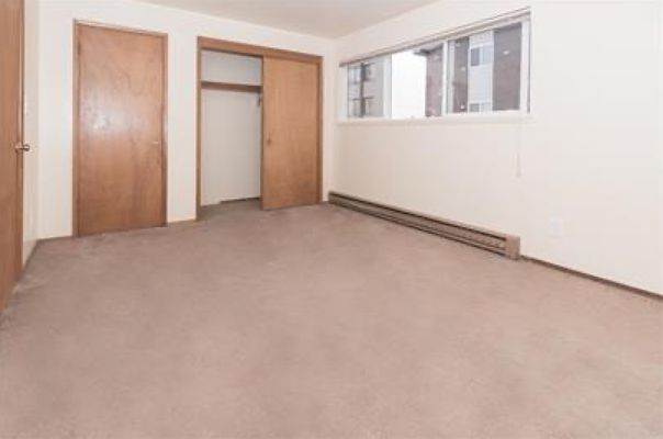1st image of 4119 11th Ave NE #1004