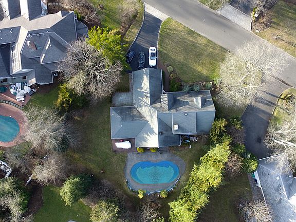 Above approach/Property/Pool