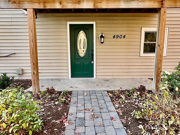 Covered front entry