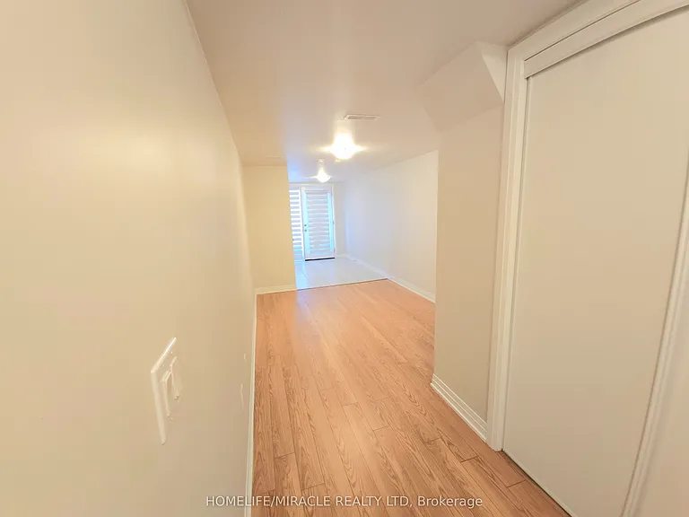 585 Colborne St E — Photo 6
