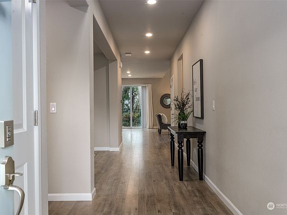 5th image of 5628 24th Street NE