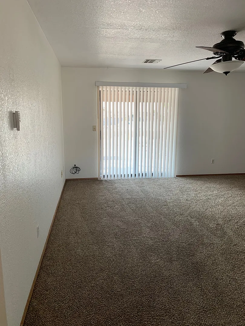 Unfurnished Long Term — Photo 4