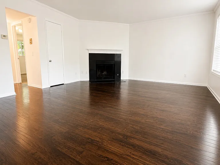 3935 Berry Dr #6 — Photo 14