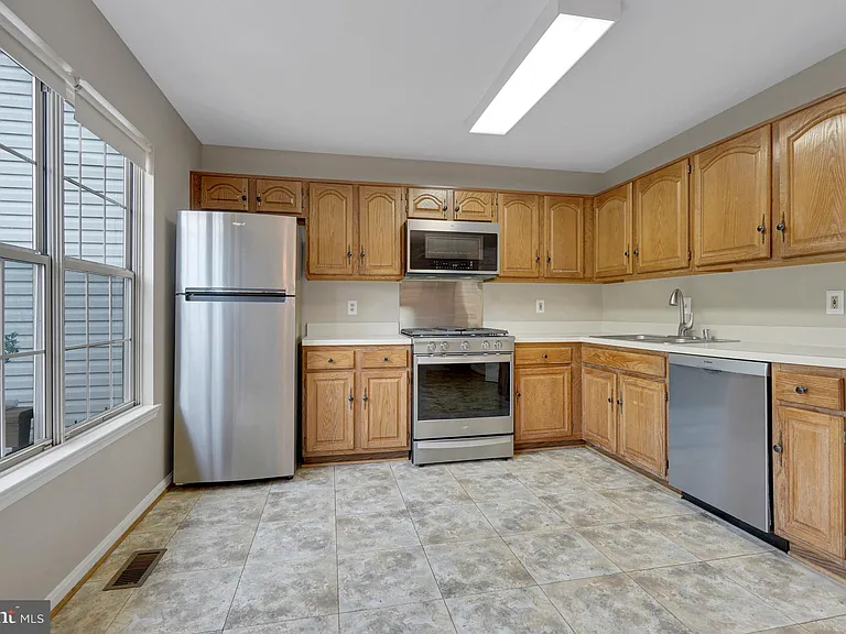 44030 Gala Cir — Photo 11