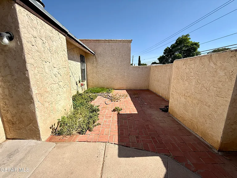 3112 Wayside St #B — Photo 22
