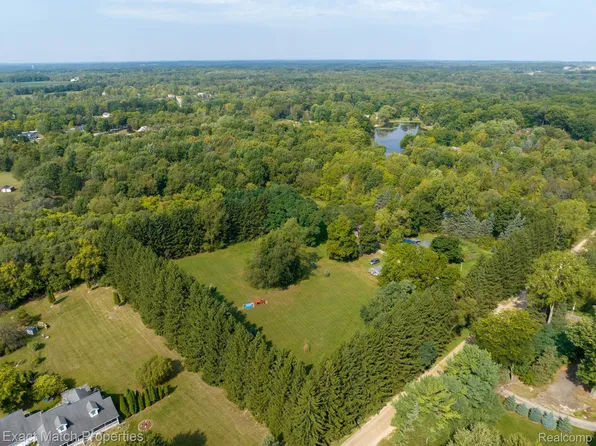 PARCEL 2 Windy Knoll Dr, Holly, MI 48442