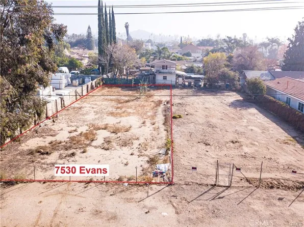 7530 Evans St #26, Riverside, CA 92504