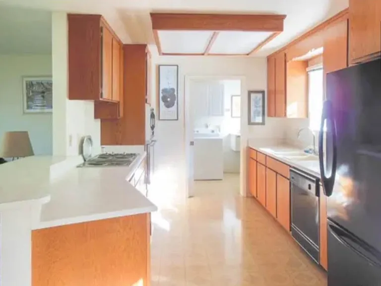 3003 Riviera Heights Dr — Photo 2