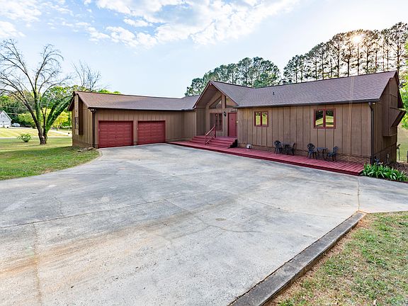 3rd image of 2301 Quail Dr