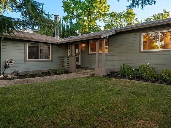 3rd image of 783 Loyalton Dr