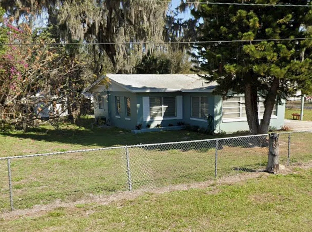 3 bed, 999 sqft, $1,750 — Photo 2