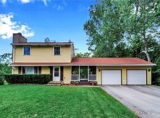 587 Lake Ave, Lancaster, NY 14086