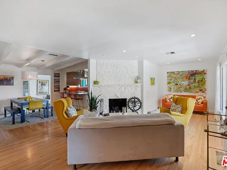 5507 Van Noord Ave — Photo 2