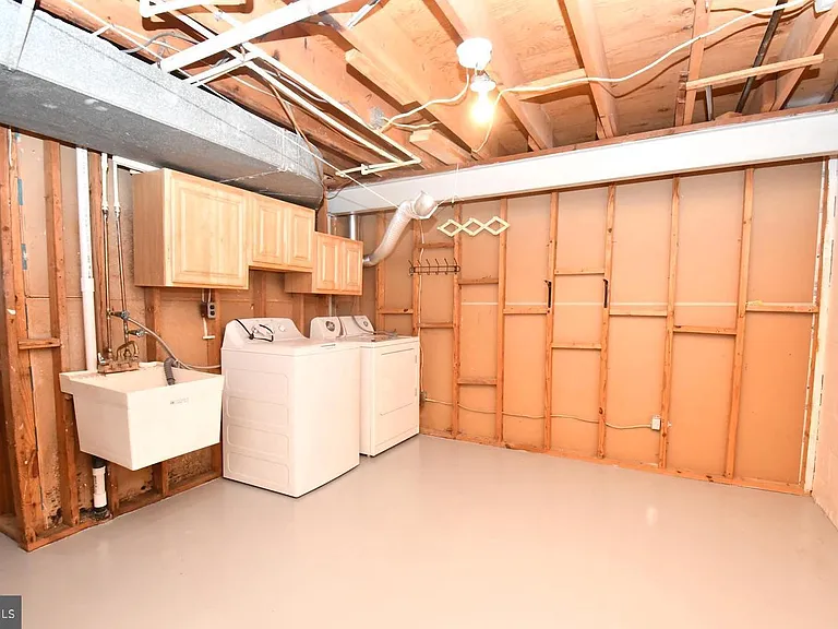 5104 Arrit Ct — Photo 15