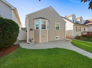 4020 N Osceola Ave, Norridge, IL 60706