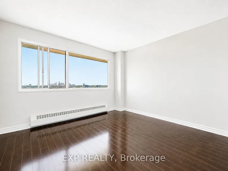 715 Don Mills Rd #Penthouse 08 — Photo 14