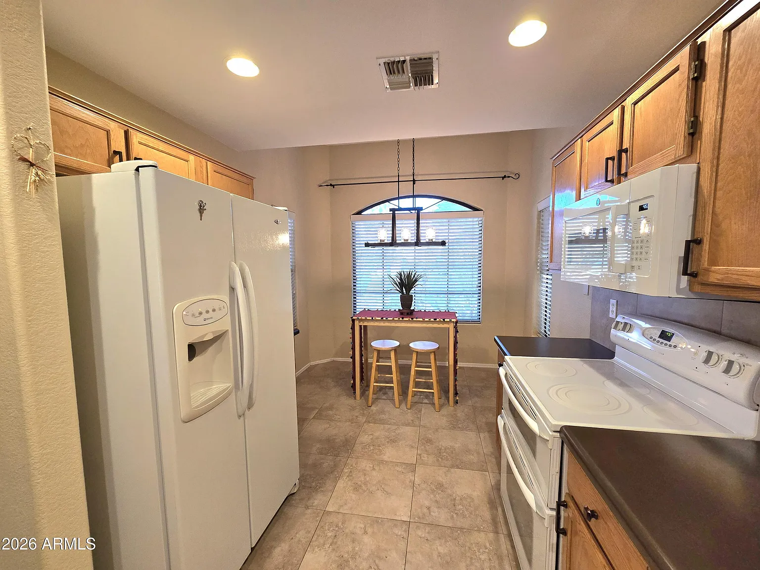 2 bed, 2.0 bath, 1225 sqft, $2,000 — Photo 3