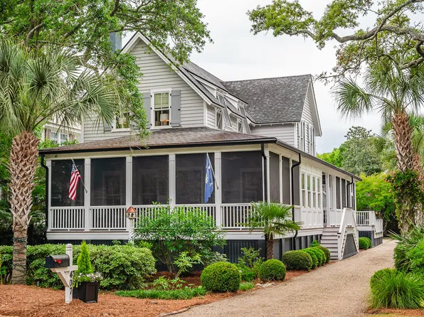 407 Royall Ave, Mount Pleasant, SC 29464
