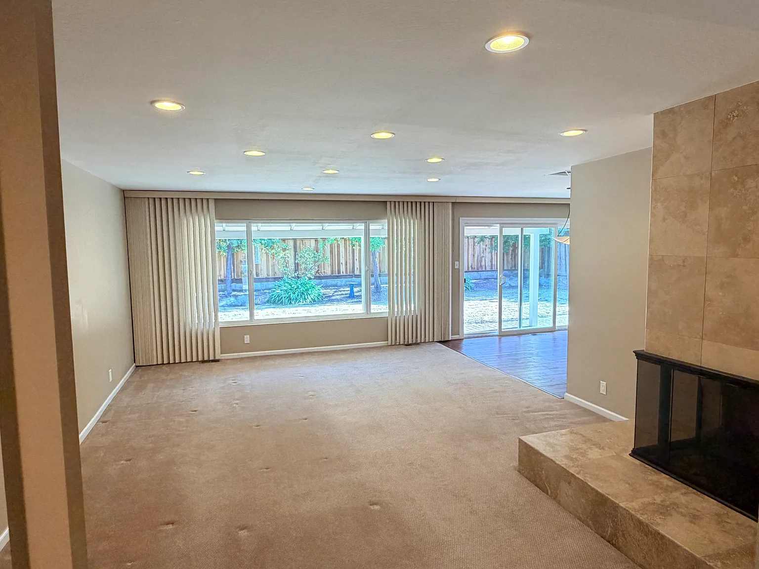 3 bed, 1709 sqft, $5,000 — Photo 2