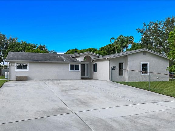 2nd image of 10198 SW 203rd Ter