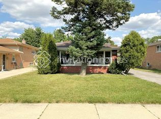 7939 Mason Ave, Burbank, IL 60459