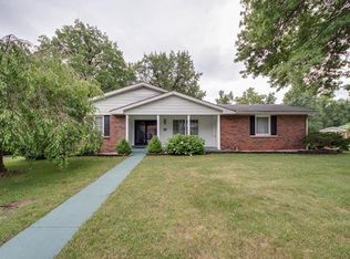5201 Shannon Dr, Godfrey, IL 62035