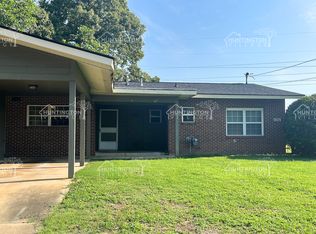 901 Randolph Ave, Warner Robins, GA 31098
