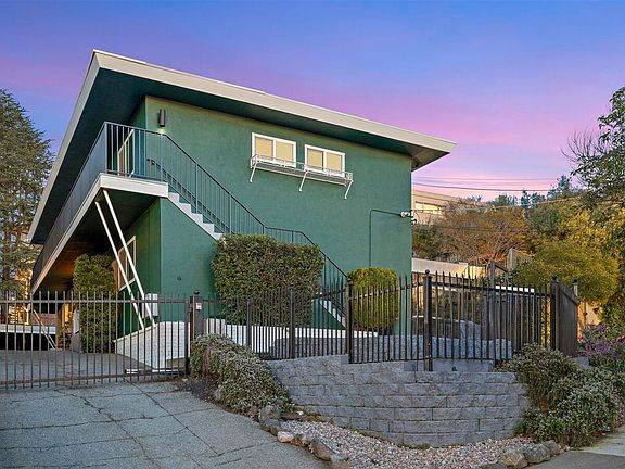 2nd image of 8 Whitmore Pl #2
