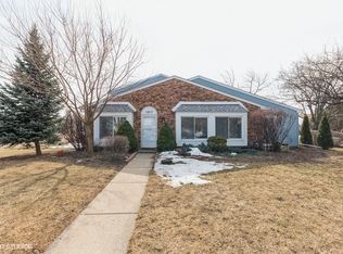 1817 Raleigh Ln, Hoffman Estates, IL 60169