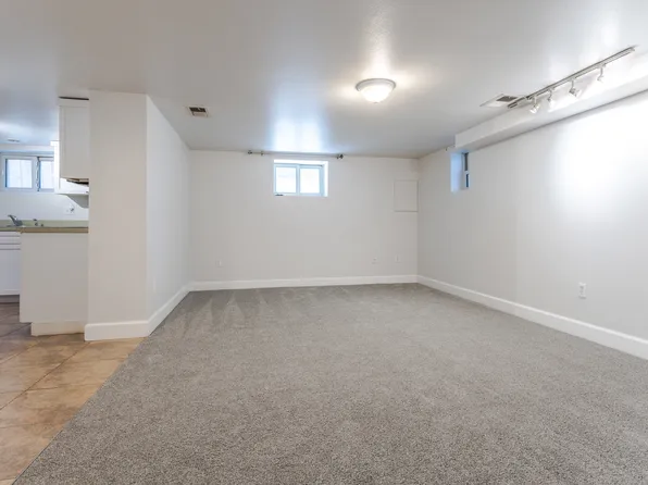 5422 S Nevada St APT B, Littleton, CO 80120