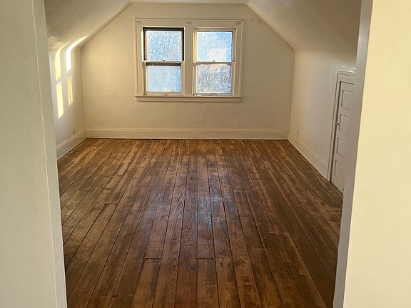 3rd image of 12209 Corlett Ave #3-C