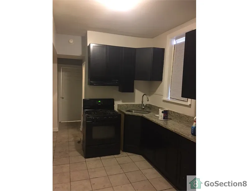 6843 S Saint Lawrence Ave photo 1