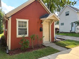 621 Holly St, Elgin, IL 60123