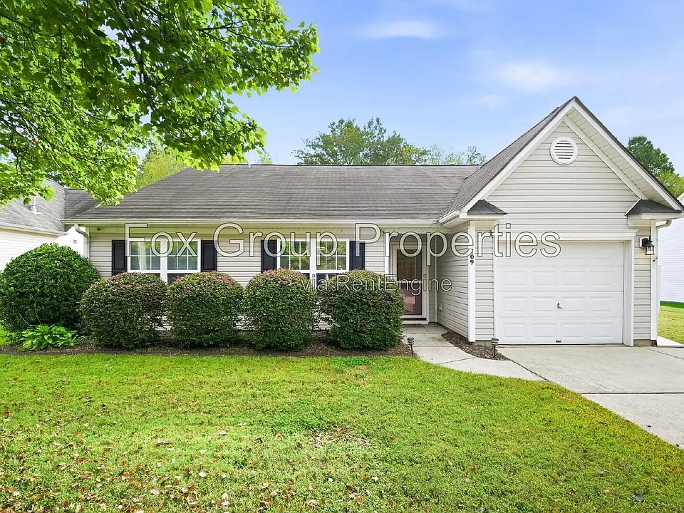 109 Whitby Dr