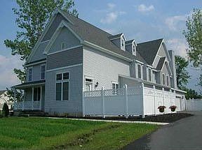 1st image of 1 B Applewood Dr