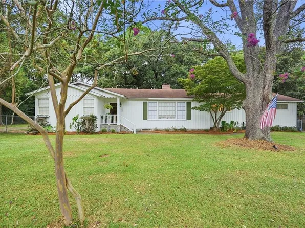 268 Carnation St, Mobile, AL 36609