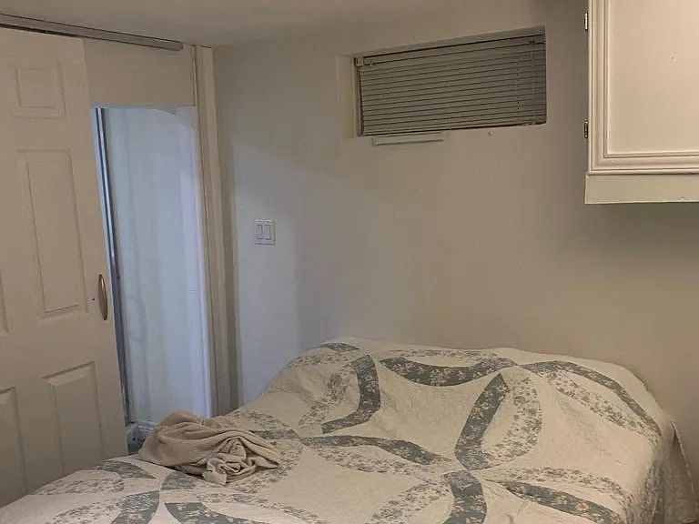 134 Wesley St — Photo 38