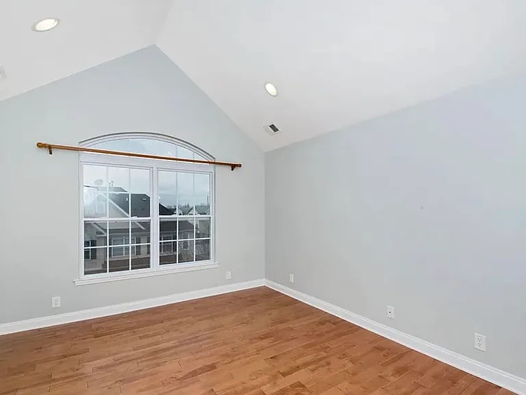 187 Blue Heron Dr — Photo 8