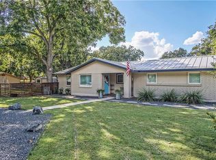 859 Albert St, New Braunfels, TX 78130